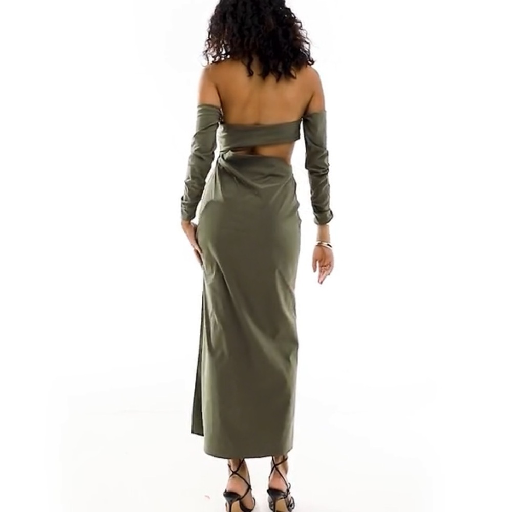 Off the shoulder maxi dress - Picture 2 of 3
